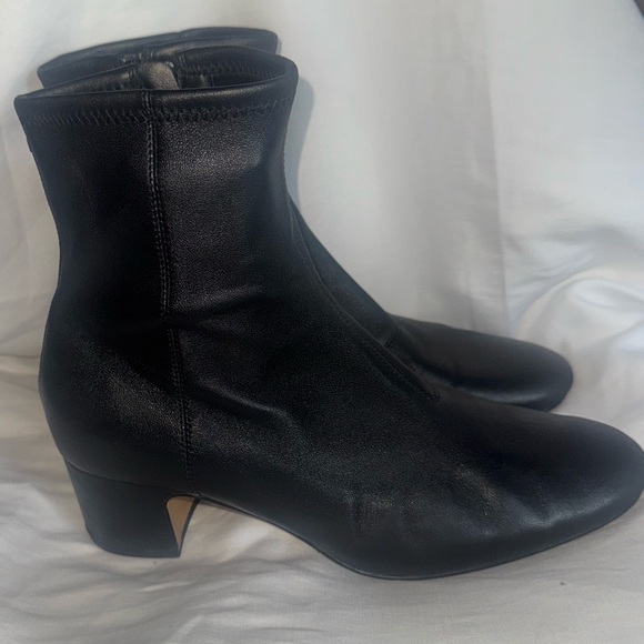 BIRDIES THE STARLING 50
BOOTIE Elegant Black Ankle Boots size 9 - Picture 4 of 16